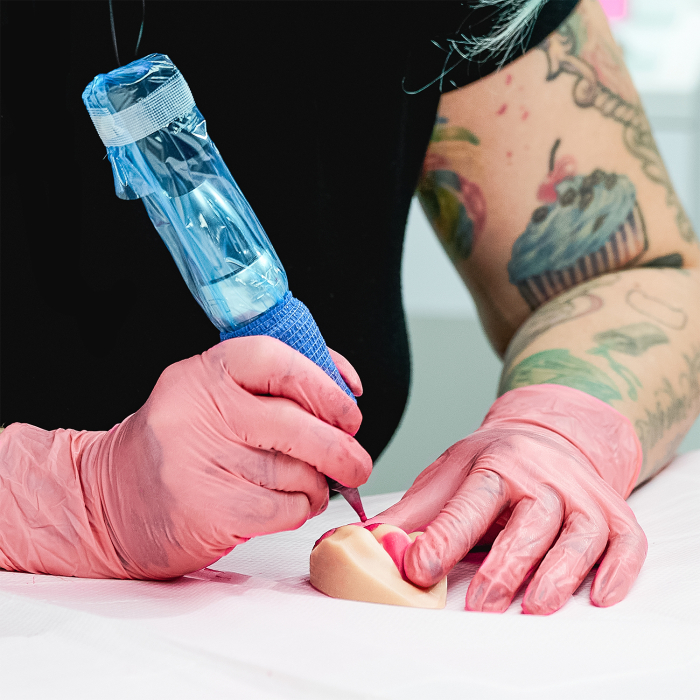 A Pound of Flesh - Lèvres d'entraînement PMU et partie corporelle pour piercing