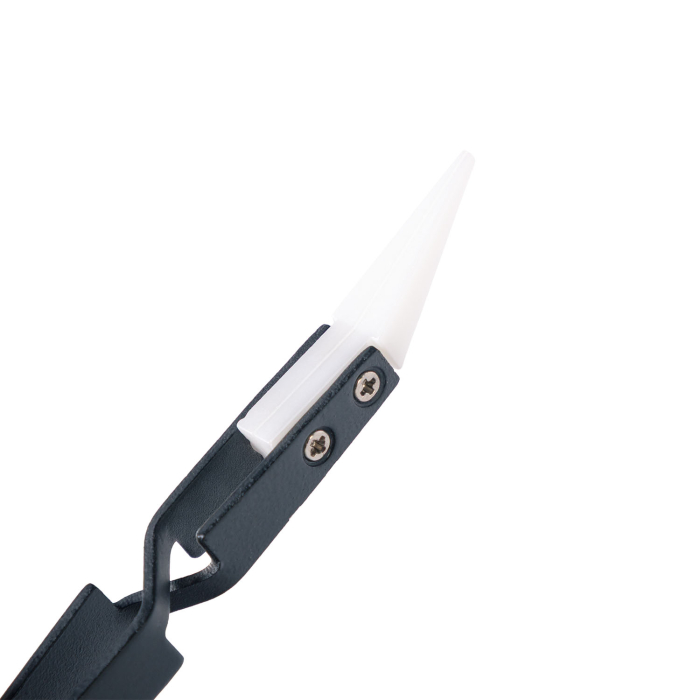 Pince noire inclinée pour bijoux avec embout céramique - Aces Supply